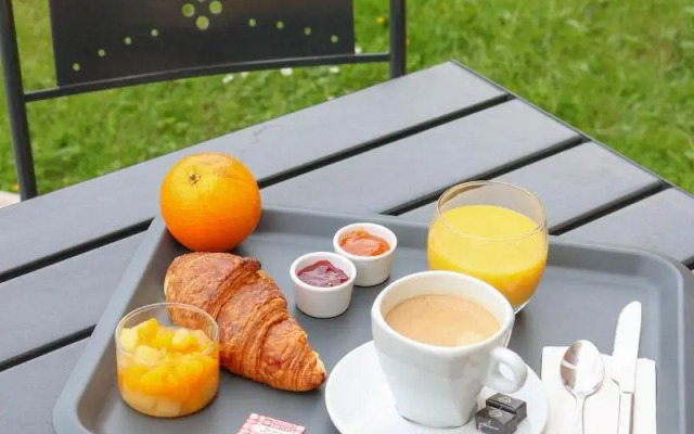 Hotel l'Ortega Rennes Aeroport