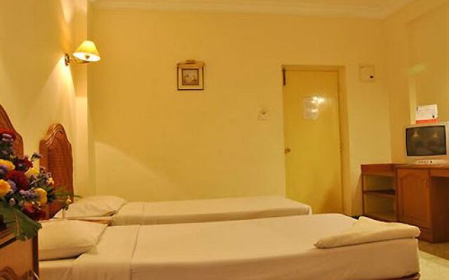 Hotel Atchaya