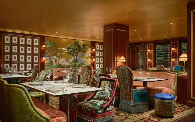 Maxwell Reserve Singapore, Autograph Collection