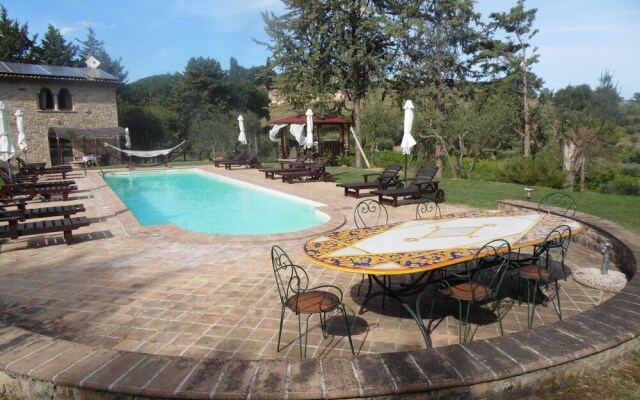Podere Caldaruccio La Pineta Villa 22 People