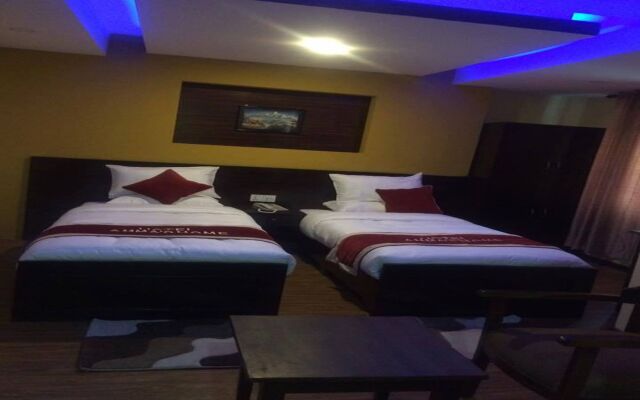 Budget Hotel Multiplex