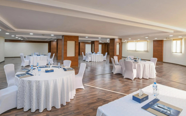 Tolip Gardens Hotel