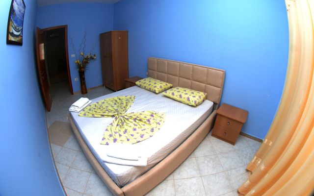 Hotel Vila Alvin & Apartments
