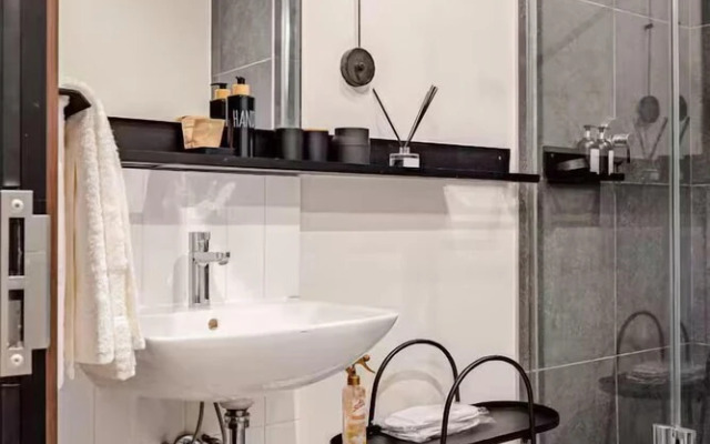 1 Bedroom Apartment in Sandown