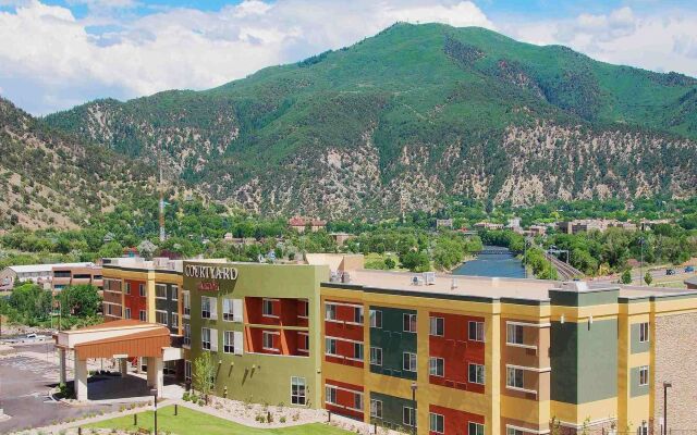 Courtyard by Marriott Glenwood Springs