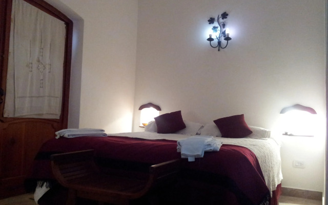 Hotel Portal del Santo