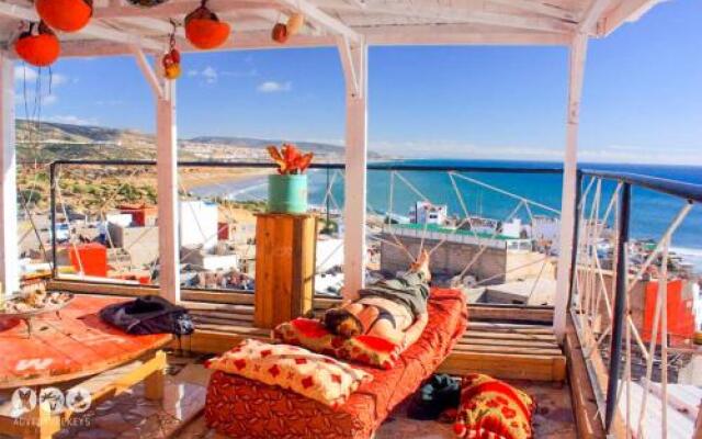 Adventurekeys Taghazout Surfcamp