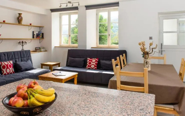 Loge du Chateau de Pouech