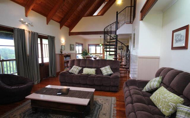 Shenanigans Spur Cottage