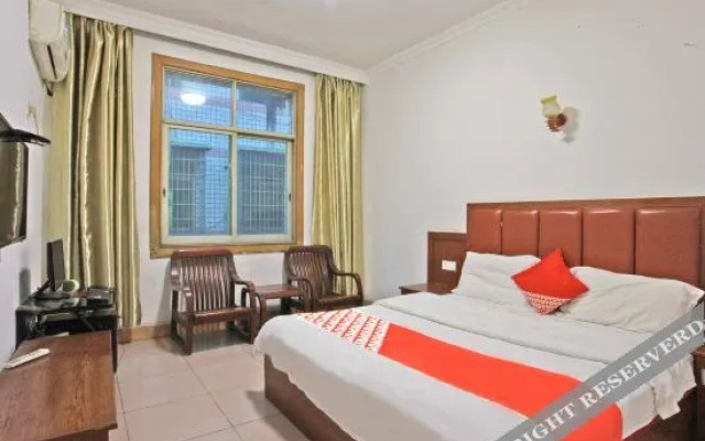 OYO Yiyang Tianhe Hotel