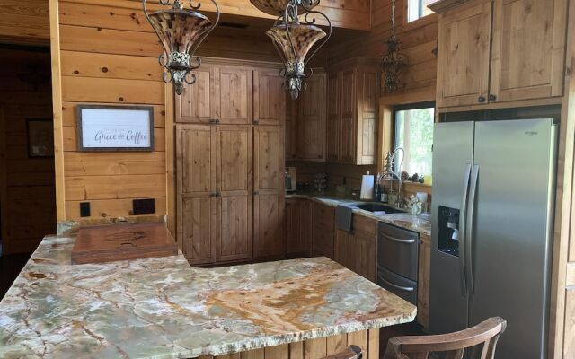 Alligator Alley Six Bedroom House