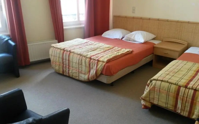 Ares City Center Hotel