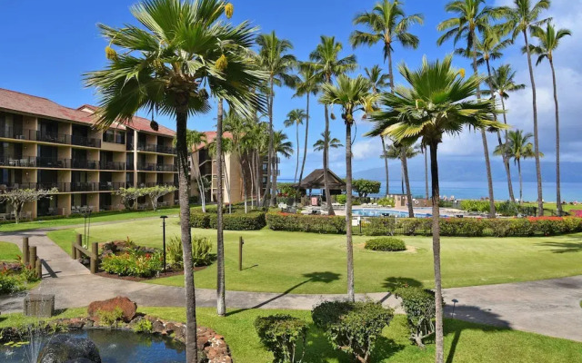 Papakea Oceanview Studio 0 Bedroom Condo by RedAwning