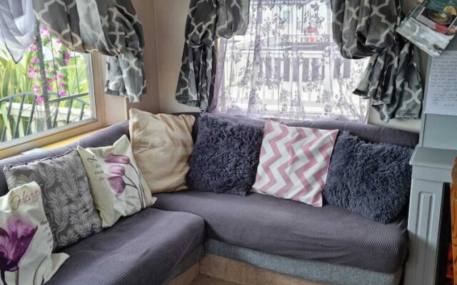 Cosy Static Caravan on East Mersea Island