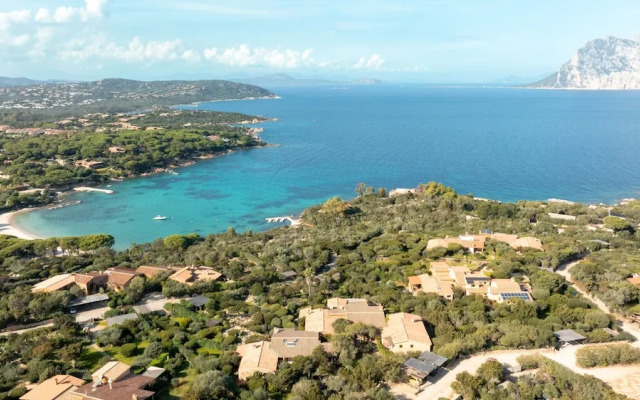 Breeze of the Coast by Wonderful Italy