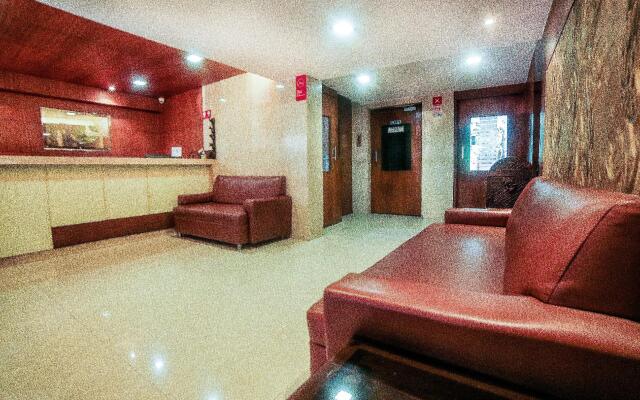 Lucky Hotel Bandra
