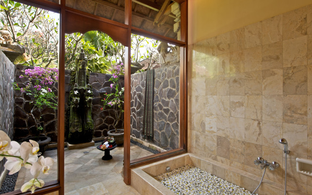 Matahari Beach Resort & Spa