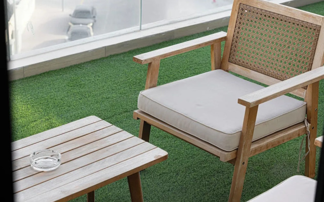 Relaxing & Bright 1BR in JVC