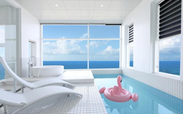 Gangneung La Casamia Poolvilla