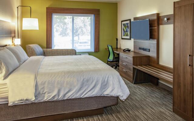 Holiday Inn Express Hotel & Suites Roseville-Galleria Area, an IHG Hotel