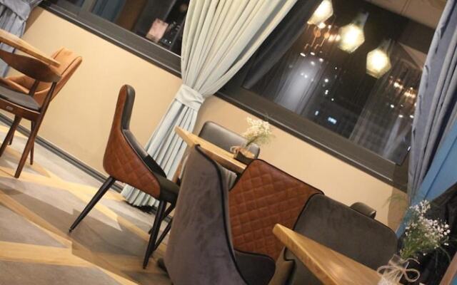 Sky Hotel