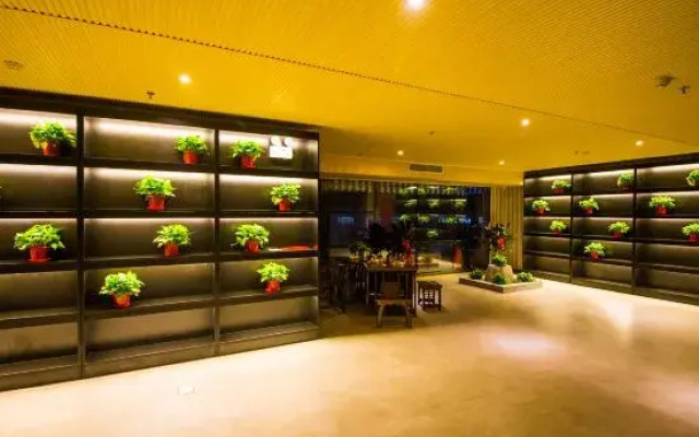 Yixian Sunshine Travel Inn (Xinxiang Hongmen University Town Branch)