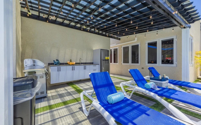 NEW 5br5ba w Private Pool Puttputt Close2beach