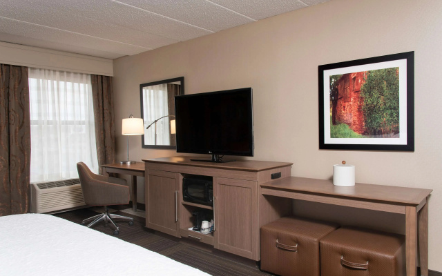 Hampton Inn Columbus/Taylorsville/Edinburgh