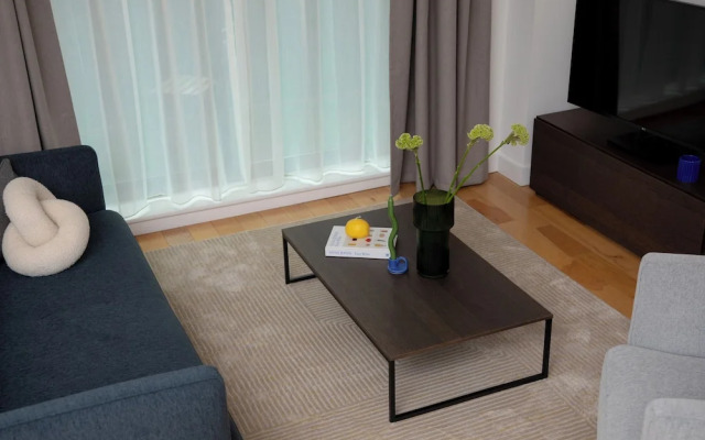 Bob W Tower Hill Residences