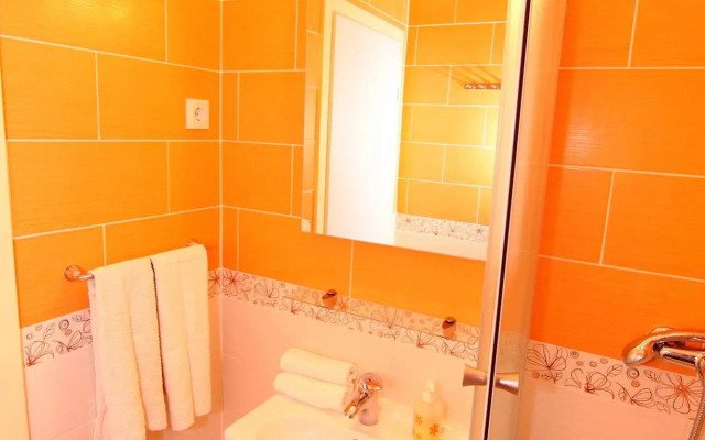 Nirvana Rooms & Apartments
