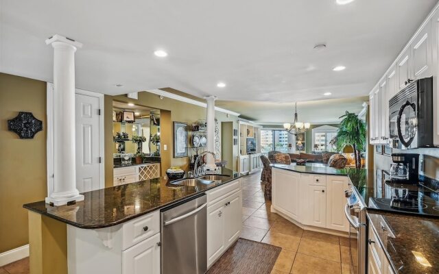 Inlet Reef 312 2 Bedroom Condo by RedAwning