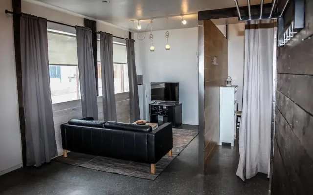Lava Apartment