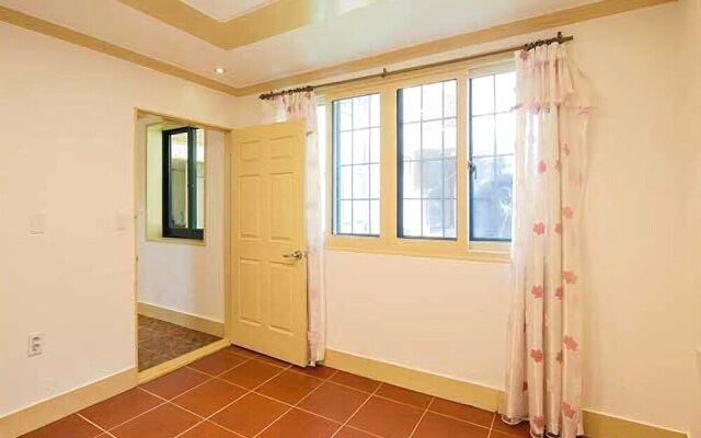 Yongin Ida Wood Pension