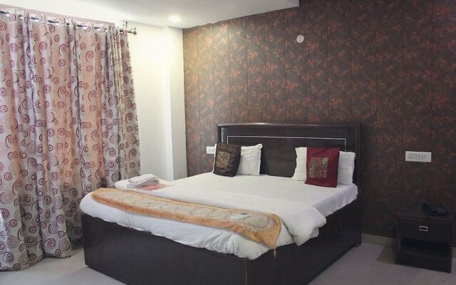 Hotel Redwood