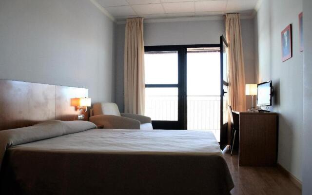 Ashotels Monreal Del Campo