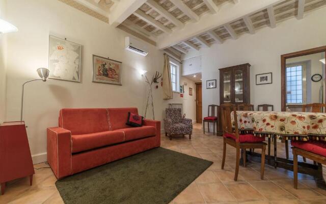 Fontanella Borghese - 2 minutes walk by Spanish Steps!