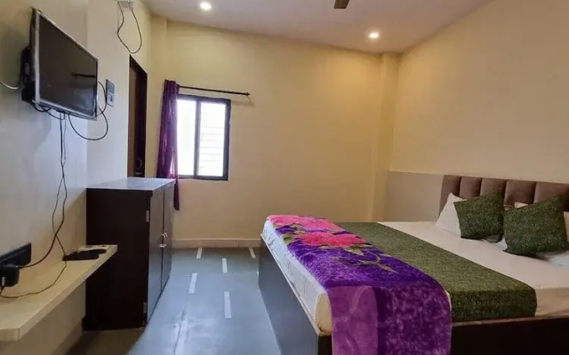 Hotel Shree Shivtam