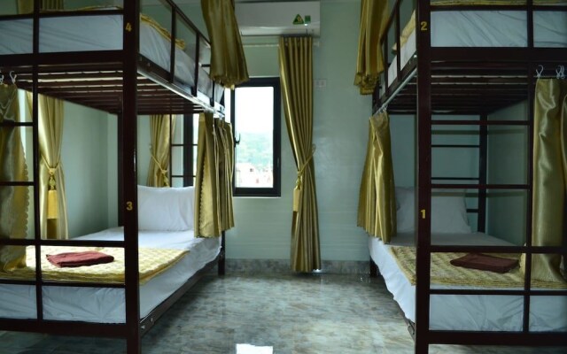 Mango Hostel