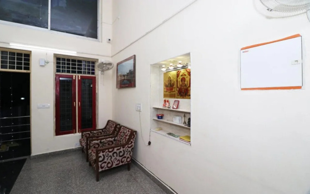 Travellers Homes By OYO Rooms