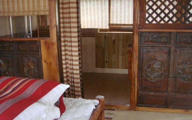 Lijiang Country Lodge