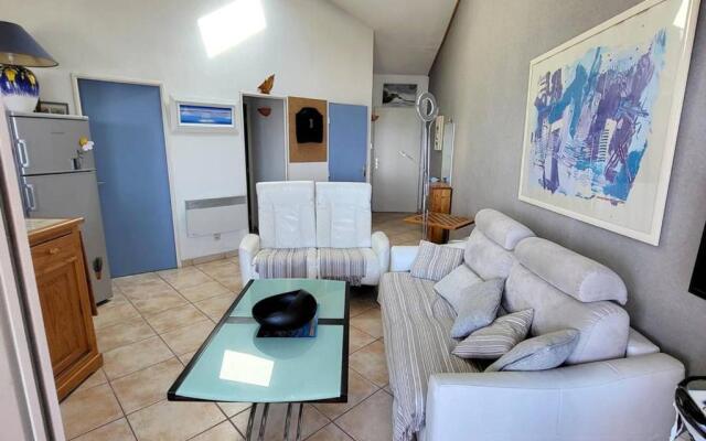 Appartement Six-Fours-les-Plages, 3 pièces, 6 personnes - FR-1-316-95