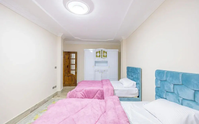 Queen of Pyramids Hotel
