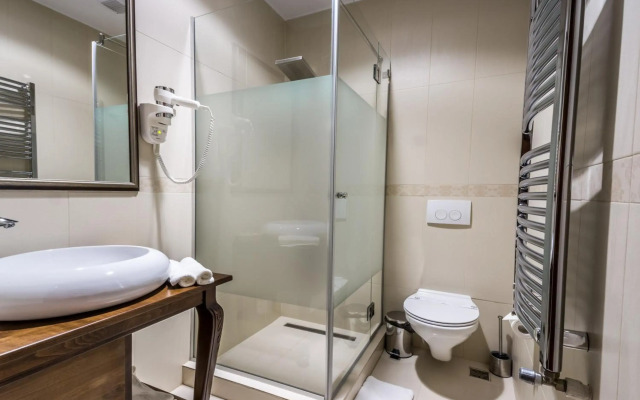 Noblesse Boutique Hotel