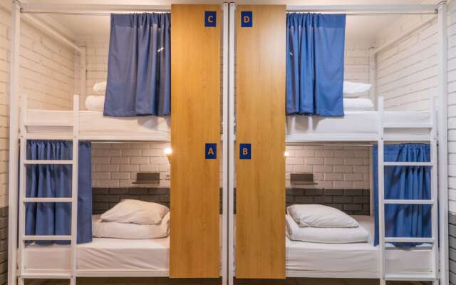 ololoFreelander work and travel Hostel