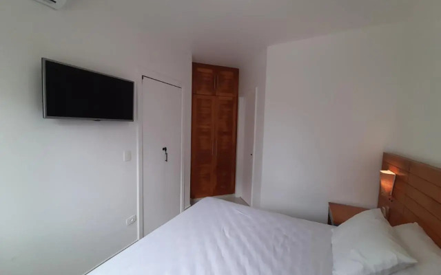 Flat e condomínio a 150m da praia - MOD 6