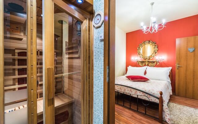 Emperor's Suites