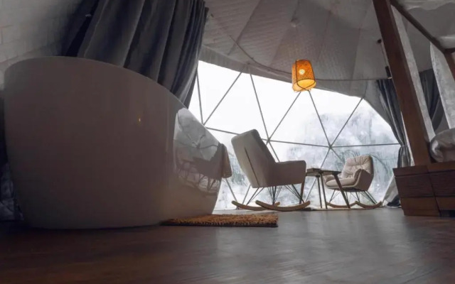 Serene Glamping سيرين