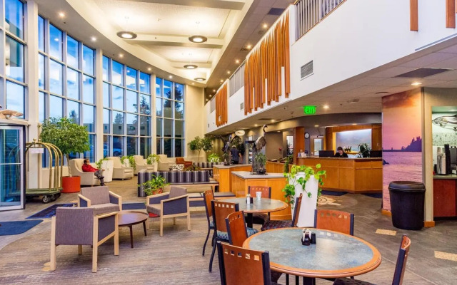 Dimond Center Hotel