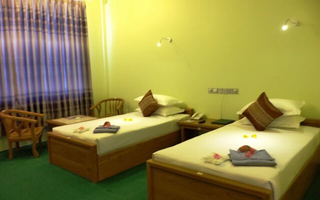 Jade Royal Hotel