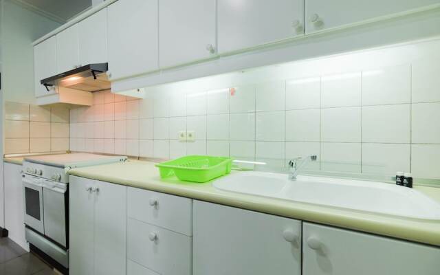 Fully Furnished and Cozy 2BR at Pondok Klub Villa Apartment